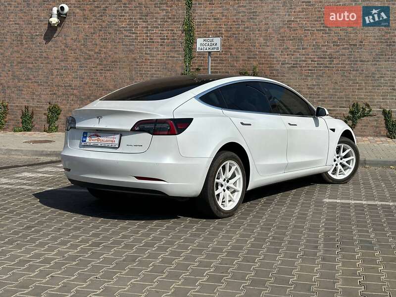 Седан Tesla Model 3 2019 в Одессе