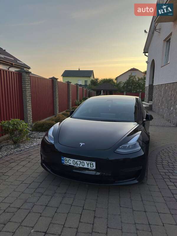 Седан Tesla Model 3 2021 в Львове фото 16 Седан Tesla Model 3 2021 в Львове