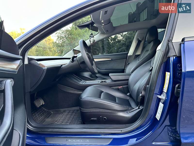 Седан Tesla Model 3 2022 в Дніпрі