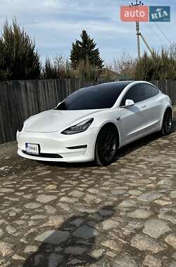 Седан Tesla Model 3 2020 в Харкові
