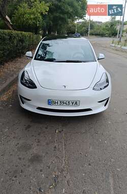 Седан Tesla Model 3 2021 в Одессе