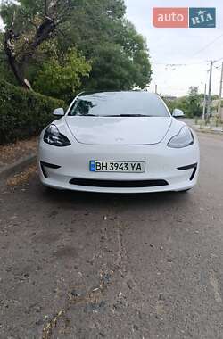 Седан Tesla Model 3 2021 в Одессе