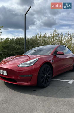 Седан Tesla Model 3 2019 в 