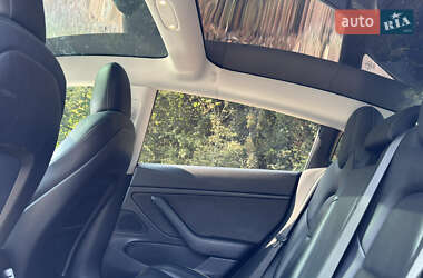 Седан Tesla Model 3 2018 в 