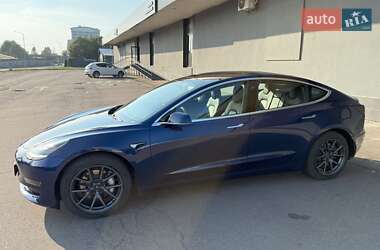 Седан Tesla Model 3 2018 в 