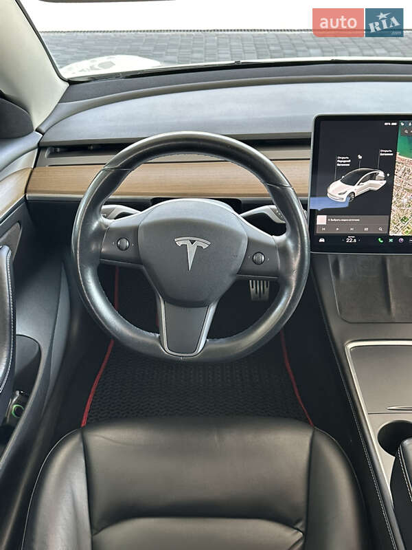 Седан Tesla Model 3 2021 в Одессе