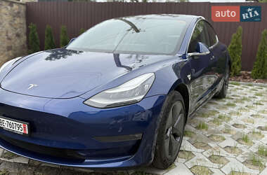 Седан Tesla Model 3 2019 в 