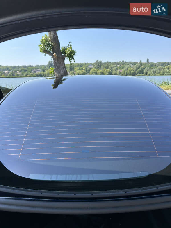 Седан Tesla Model 3 2022 в Киеве