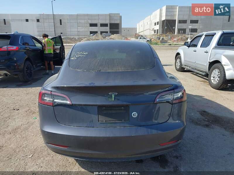 Седан Tesla Model 3 2022 в Києві