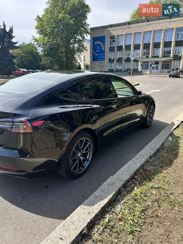 Седан Tesla Model 3 2019 в Николаеве фото 7 Седан Tesla Model 3 2019 в Николаеве