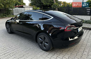 Седан Tesla Model 3 2020 в 