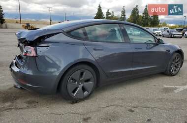 Седан Tesla Model 3 2023 в 