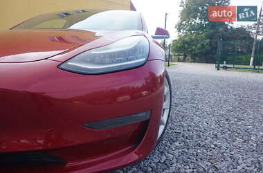 Седан Tesla Model 3 2018 в 