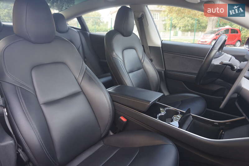 Седан Tesla Model 3 2018 в Самборі фото 35 Седан Tesla Model 3 2018 в Самборі
