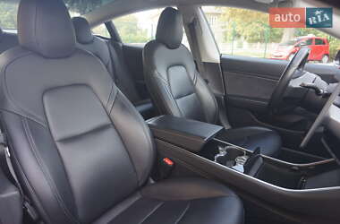 Седан Tesla Model 3 2018 в 