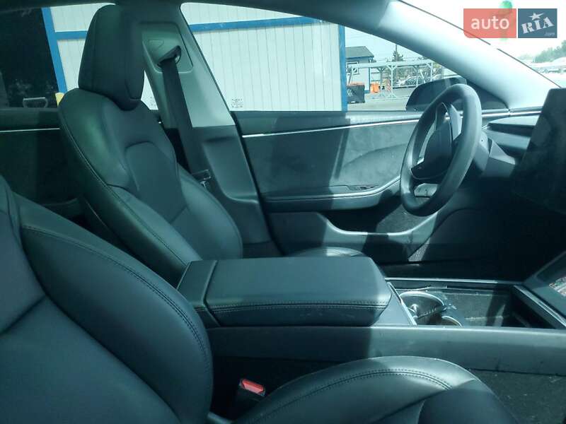 Седан Tesla Model 3 2025 в Києві фото 8 Седан Tesla Model 3 2025 в Києві