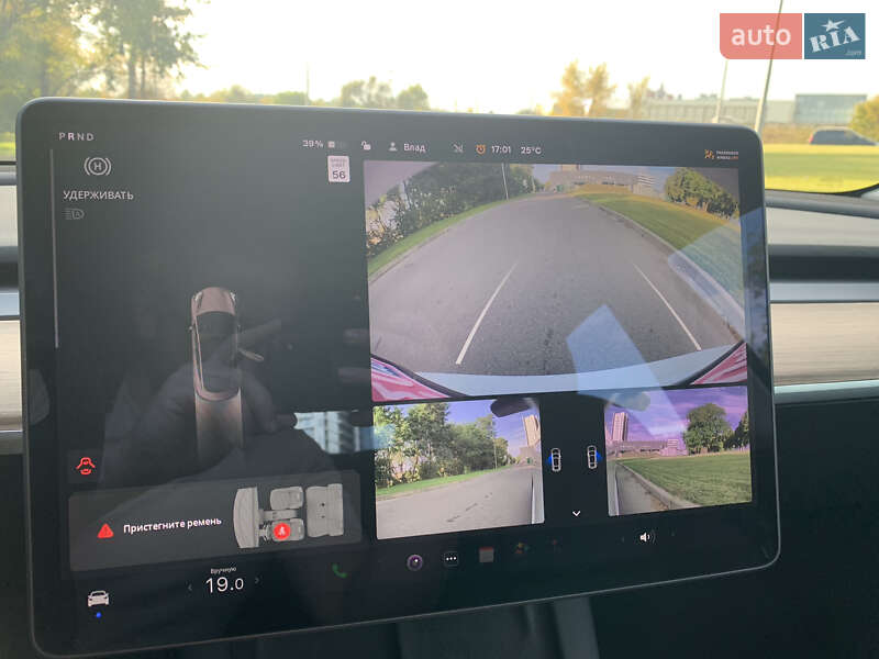Седан Tesla Model 3 2021 в Києві