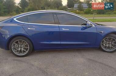Седан Tesla Model 3 2019 в 