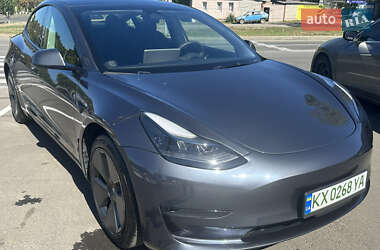 Седан Tesla Model 3 2023 в 