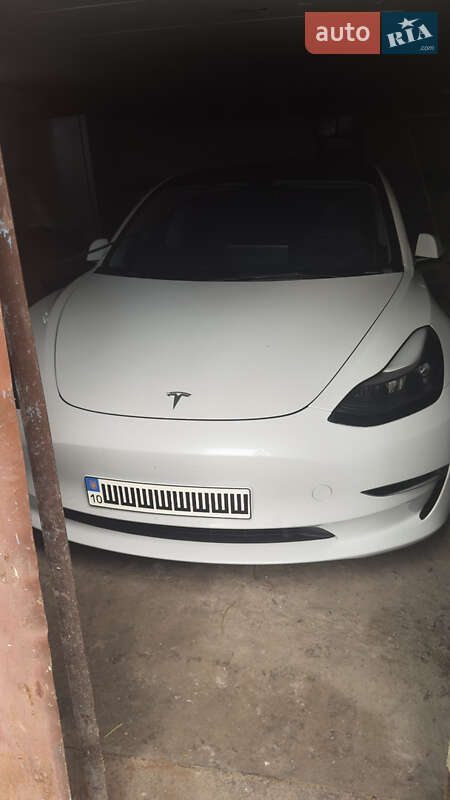 Седан Tesla Model 3 2021 в Борисполі