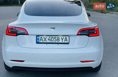 Седан Tesla Model 3 2018 в 