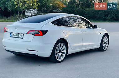 Седан Tesla Model 3 2018 в 