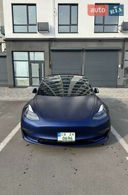 Седан Tesla Model 3 2022 в Чернігові