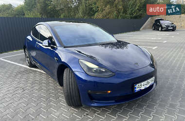 Седан Tesla Model 3 2021 в 