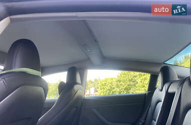 Седан Tesla Model 3 2023 в Броварах