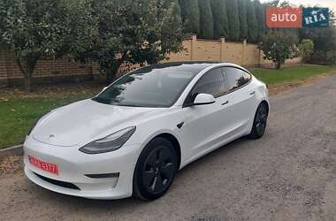 Седан Tesla Model 3 2022 в Луцке