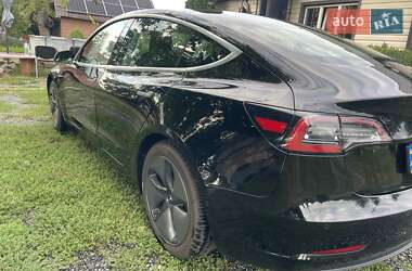 Седан Tesla Model 3 2019 в 