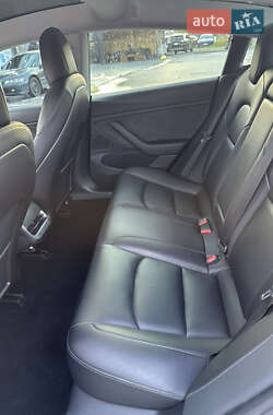 Седан Tesla Model 3 2019 в 