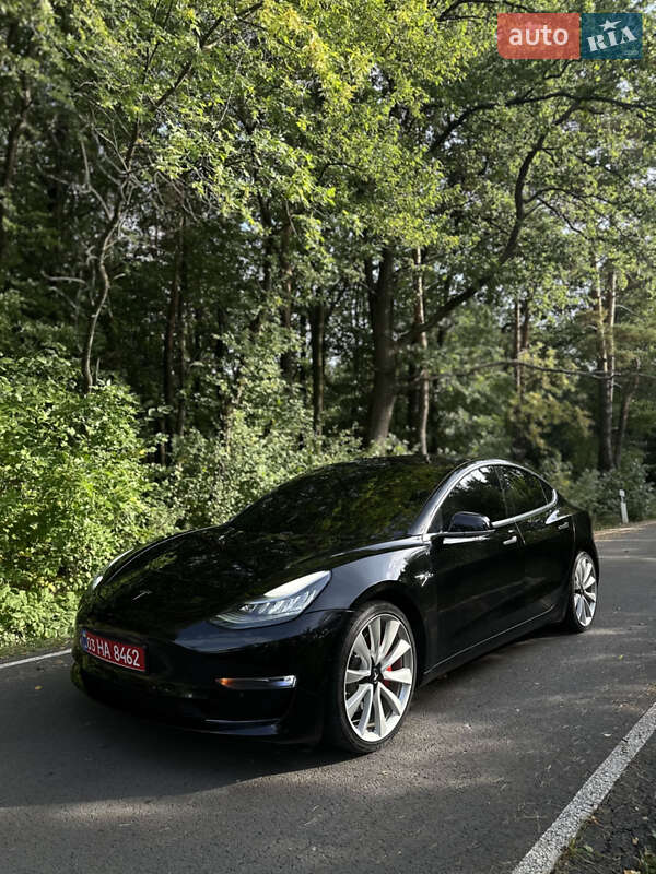 Tesla Model 3 2019