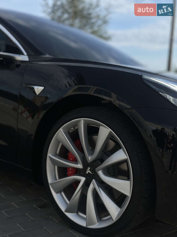 Седан Tesla Model 3 2019 в Луцке фото 17 Седан Tesla Model 3 2019 в Луцке