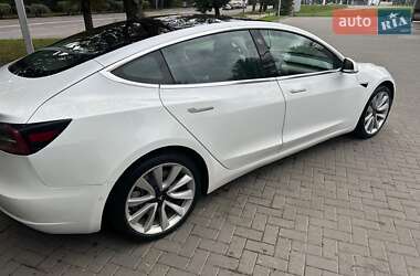 Седан Tesla Model 3 2019 в 