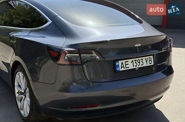 Седан Tesla Model 3 2019 в 