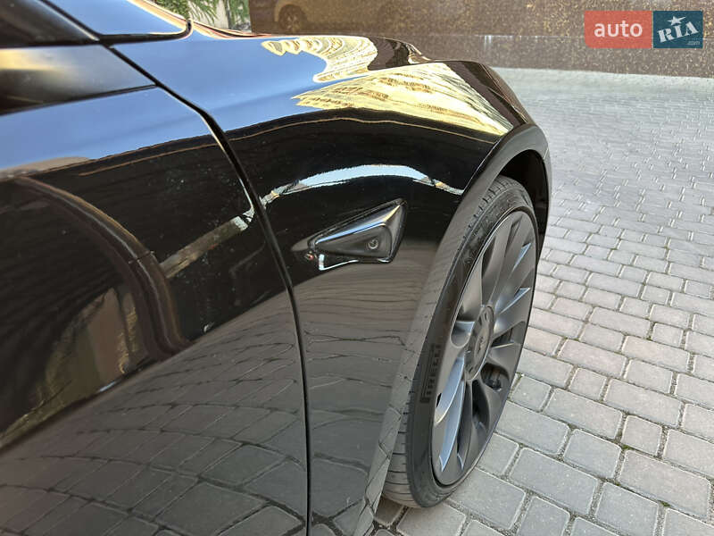 Седан Tesla Model 3 2023 в Одесі