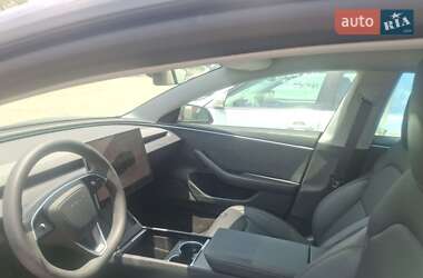 Седан Tesla Model 3 2024 в 