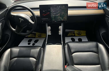 Седан Tesla Model 3 2019 в 