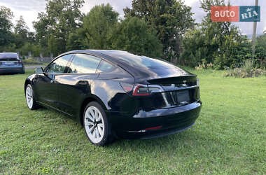 Седан Tesla Model 3 2020 в 