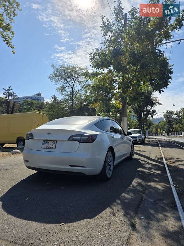 Седан Tesla Model 3 2021 в Одесі