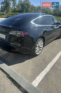 Седан Tesla Model 3 2019 в 