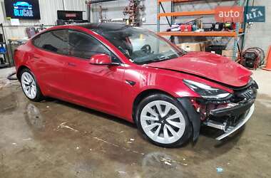 Седан Tesla Model 3 2023 в 