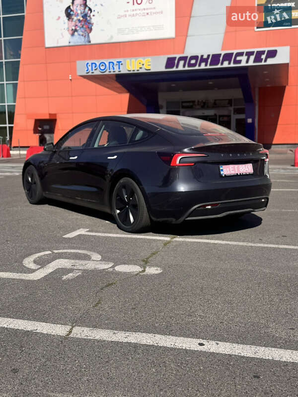 Седан Tesla Model 3 2024 в Киеве фото 19 Седан Tesla Model 3 2024 в Киеве