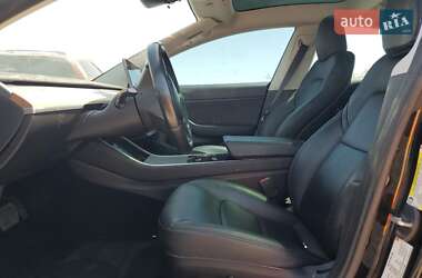 Седан Tesla Model 3 2018 в 