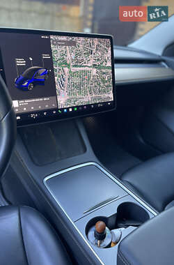 Седан Tesla Model 3 2019 в 