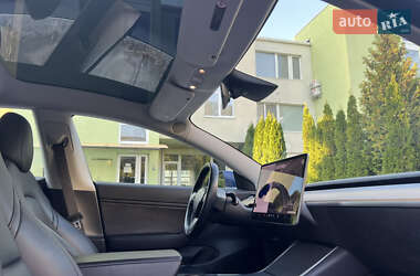Седан Tesla Model 3 2018 в 
