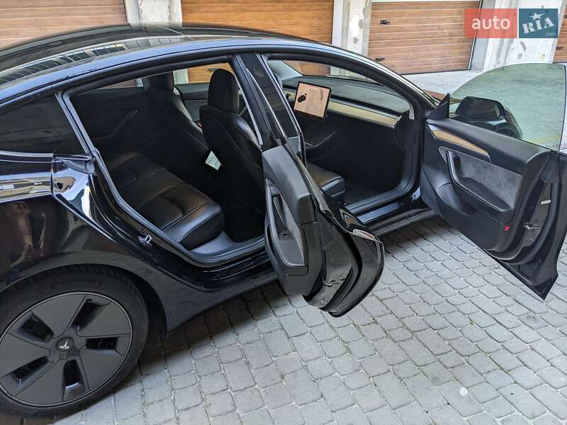 Седан Tesla Model 3 2021 в Тернополі фото 16 Седан Tesla Model 3 2021 в Тернополі