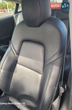 Седан Tesla Model 3 2018 в 