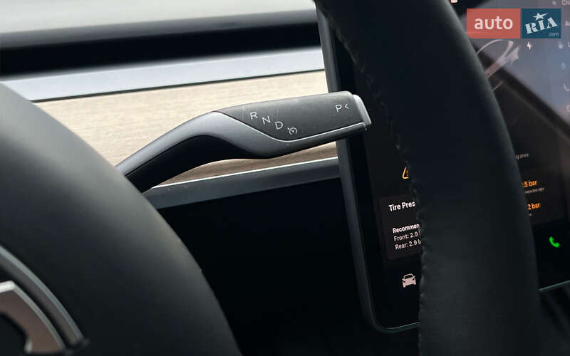 Седан Tesla Model 3 2022 в Львові
